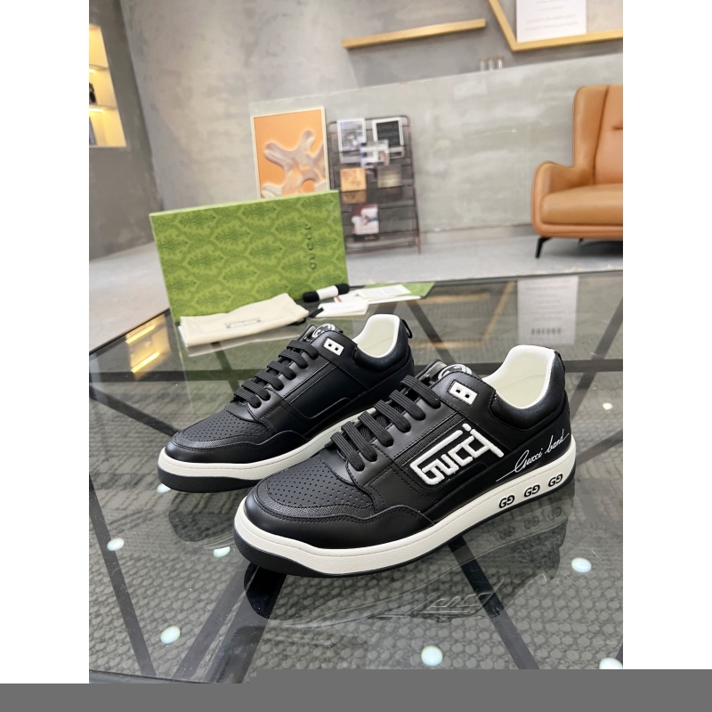 G*u*i casual shoes